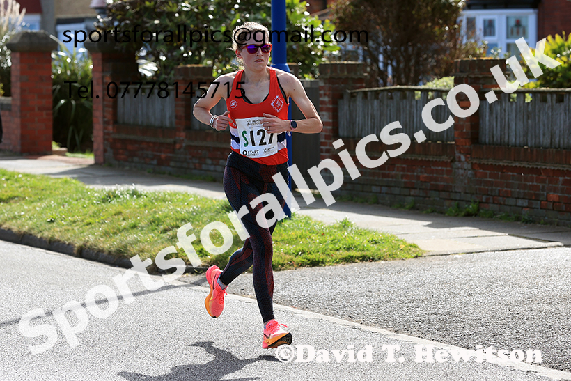 Senior womens Northern 6 Stage Road Relay, 2025 Northern 12 and 6 Stage Road Relays and Junior 5k, Redcar. Photo: David T. Hewitson/Sports for All Pics